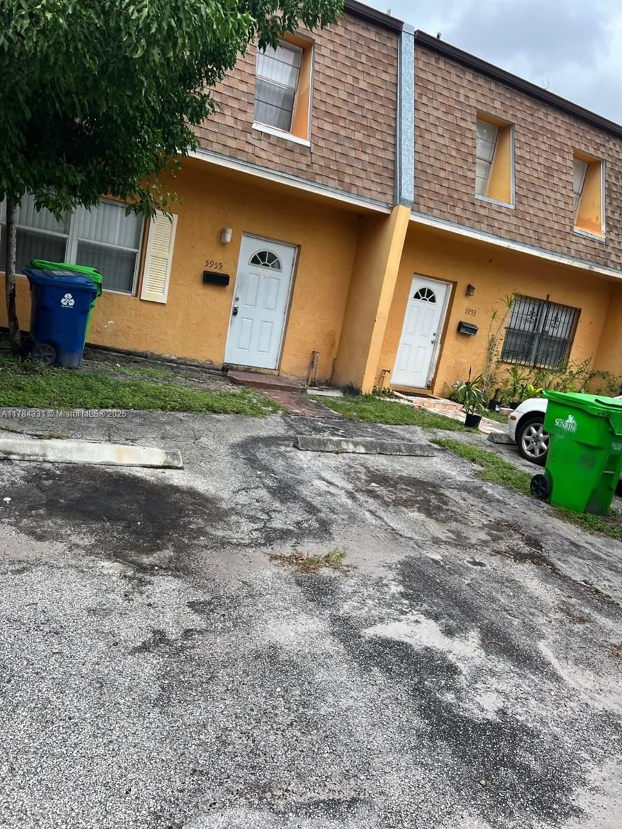Real estate property located at 5955 25th Ct #208, Broward, Sunrise Towne Preferred 4, Sunrise, FL