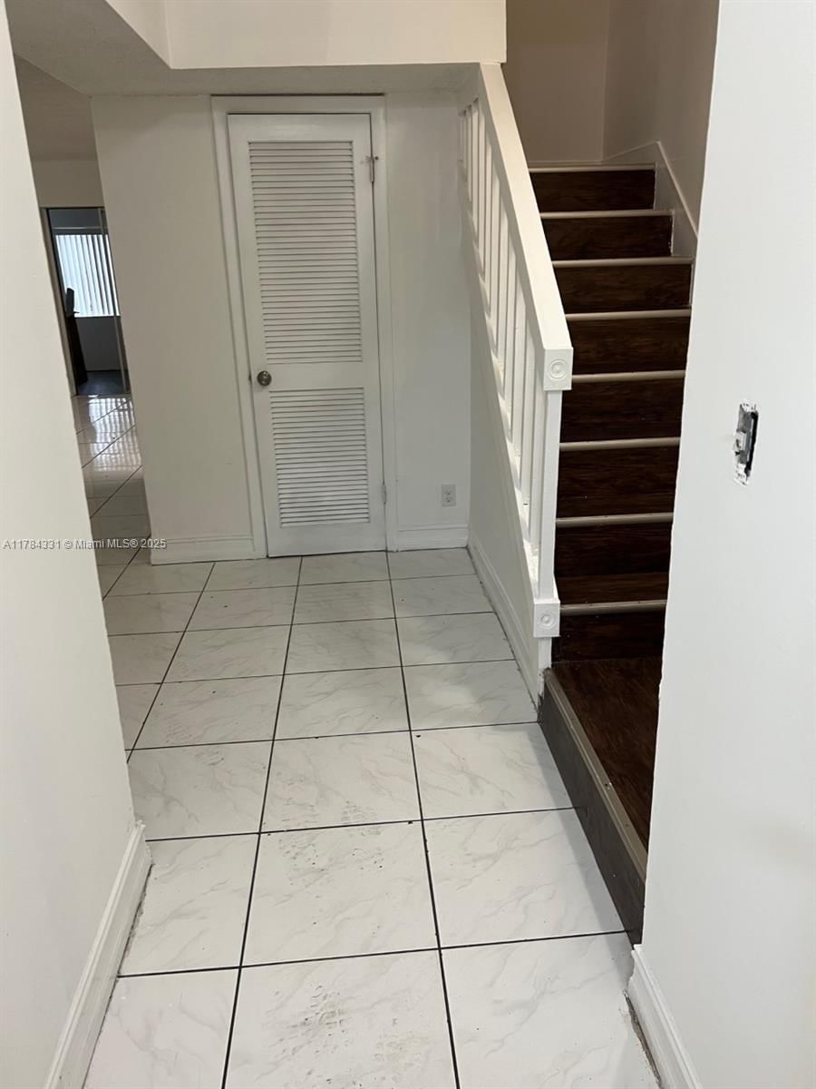 Real estate property located at 5955 25th Ct #208, Broward, Sunrise Towne Preferred 4, Sunrise, FL