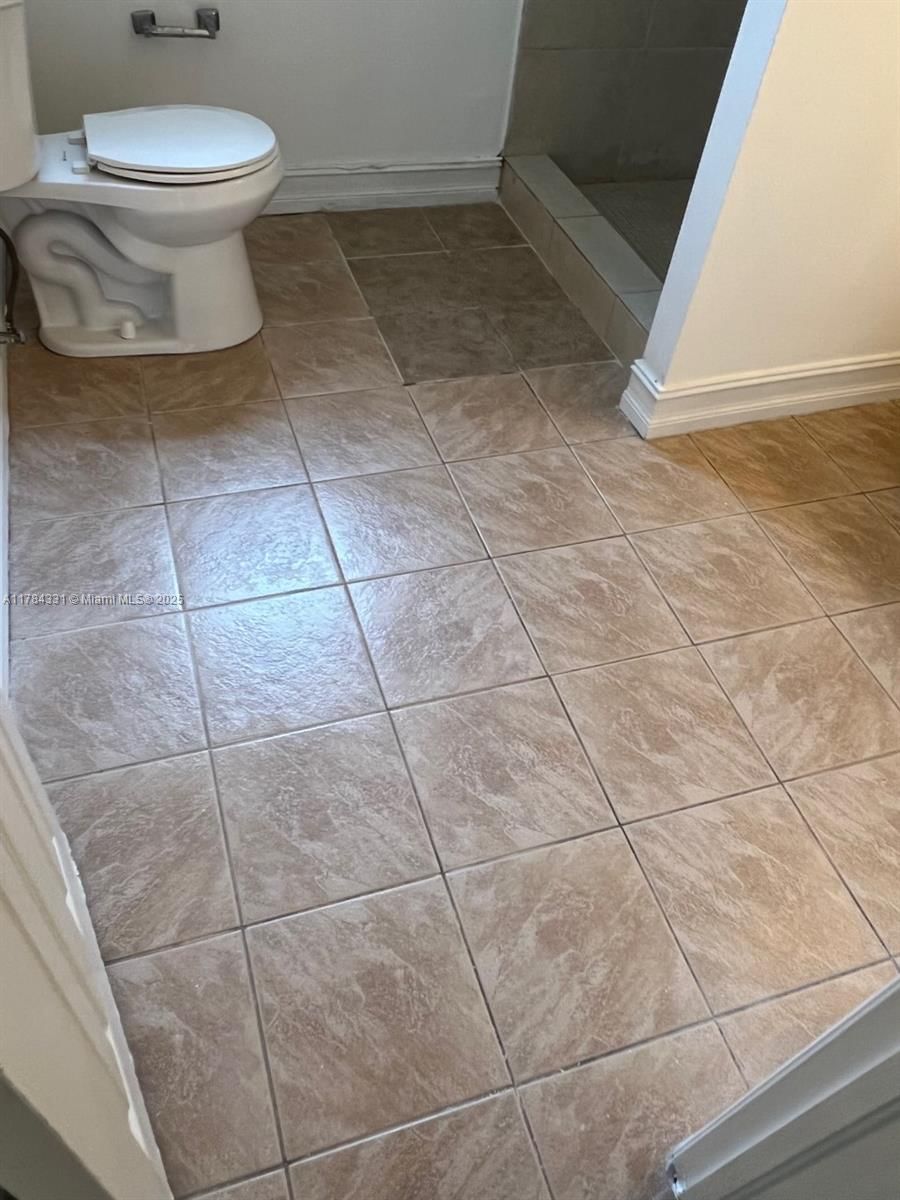 Real estate property located at 5955 25th Ct #208, Broward, Sunrise Towne Preferred 4, Sunrise, FL