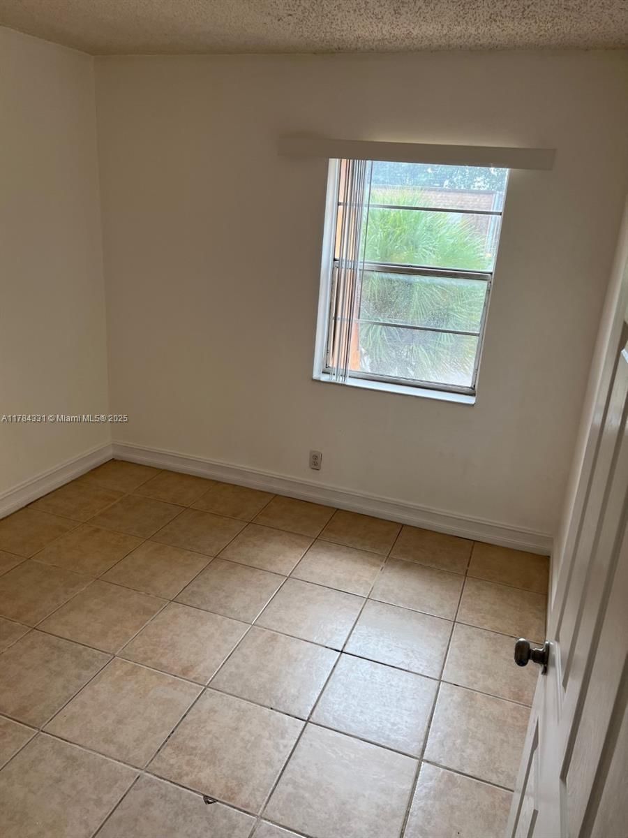 Real estate property located at 5955 25th Ct #208, Broward, Sunrise Towne Preferred 4, Sunrise, FL