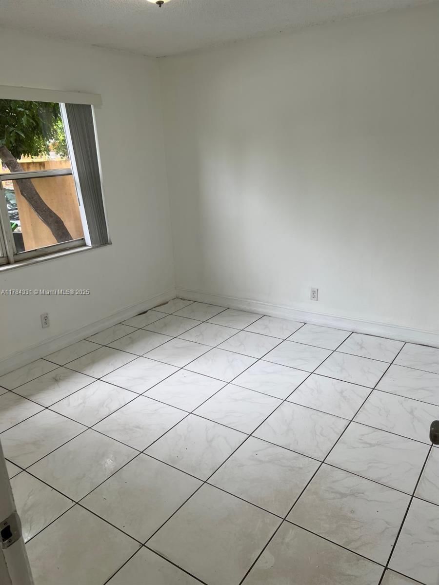 Real estate property located at 5955 25th Ct #208, Broward, Sunrise Towne Preferred 4, Sunrise, FL