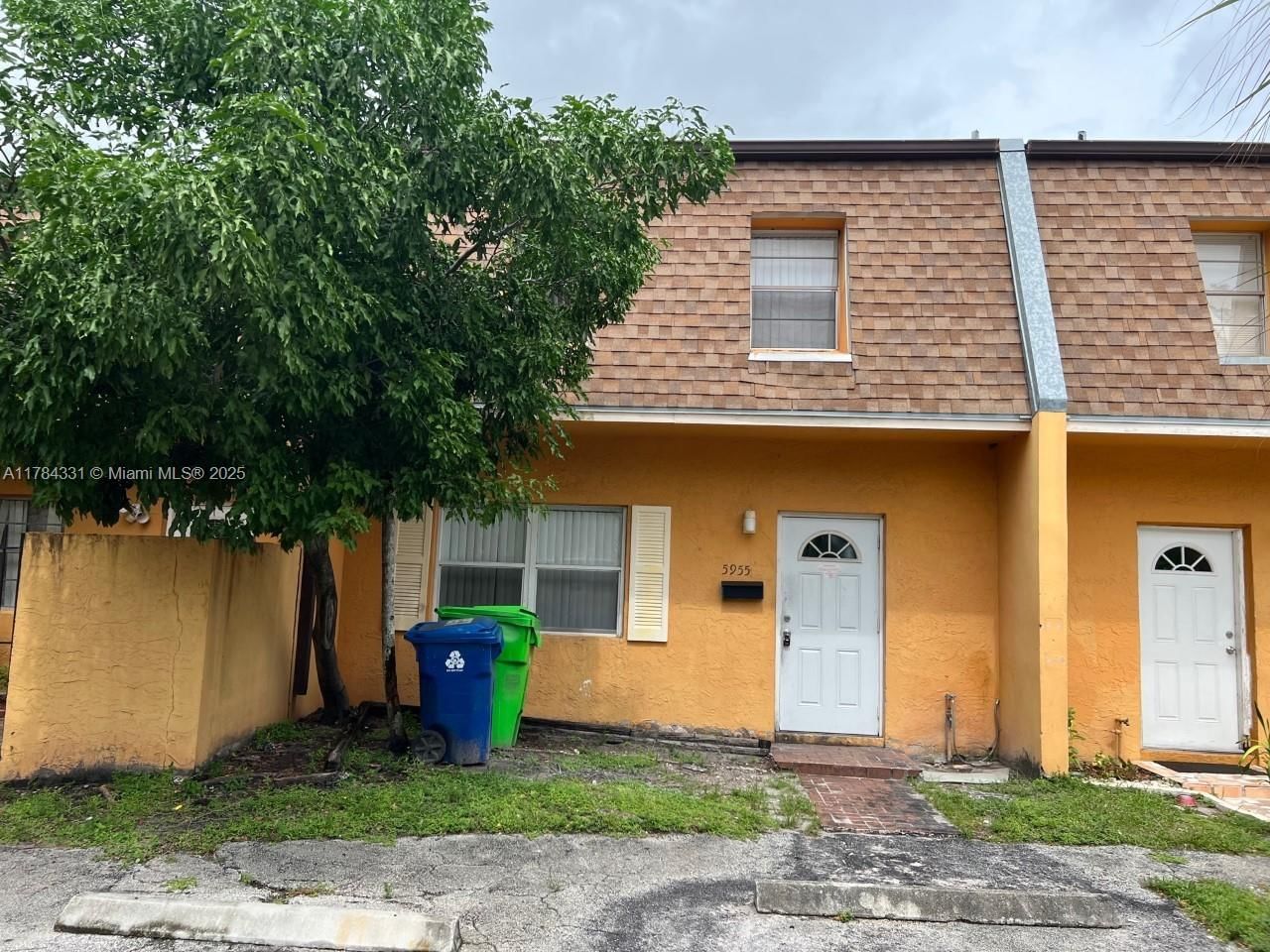 Real estate property located at 5955 25th Ct #208, Broward, Sunrise Towne Preferred 4, Sunrise, FL