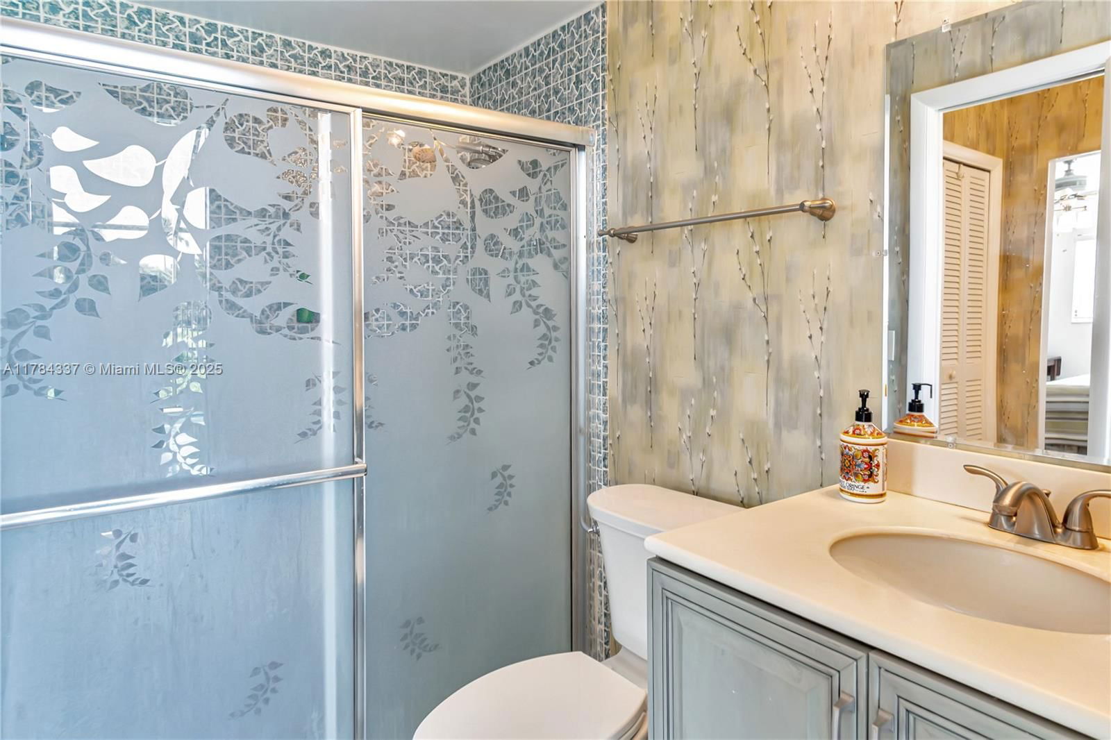 Real estate property located at 8941 176th St, Miami-dade, Pinewood Estates Second A, Palmetto Bay, FL