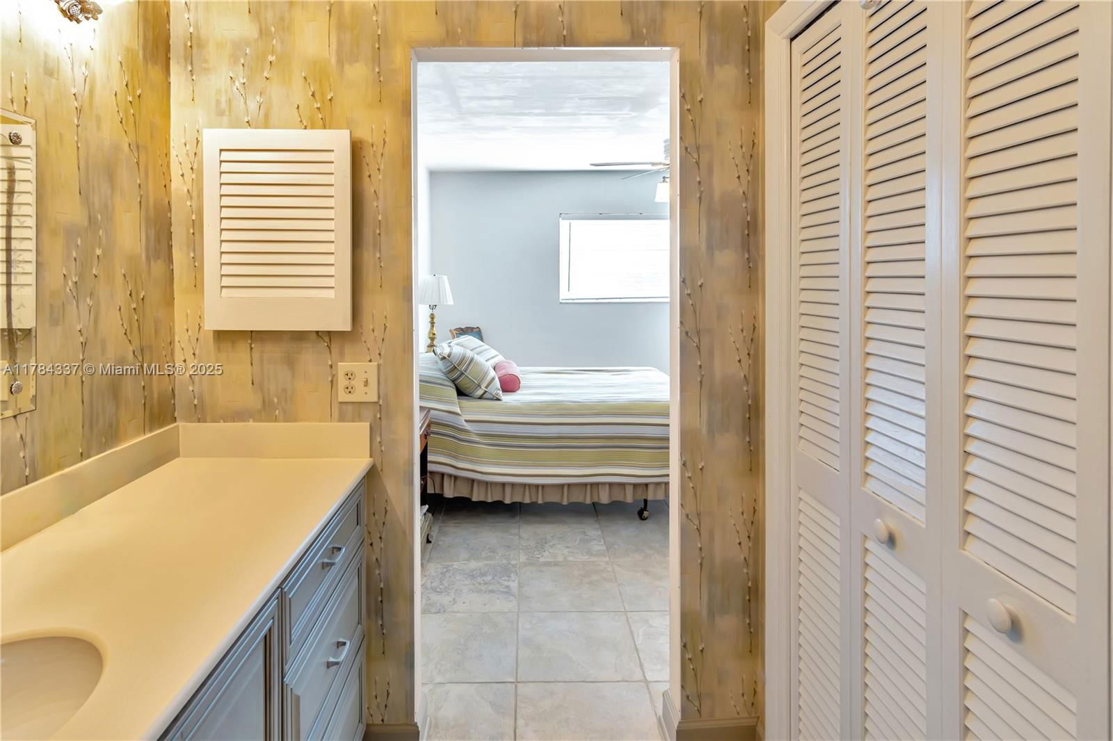Real estate property located at 8941 176th St, Miami-dade, Pinewood Estates Second A, Palmetto Bay, FL