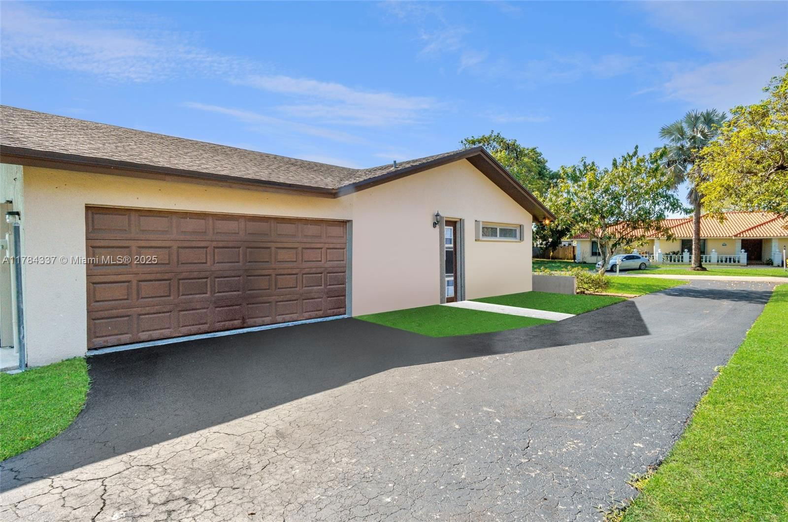 Real estate property located at 8941 176th St, Miami-dade, Pinewood Estates Second A, Palmetto Bay, FL