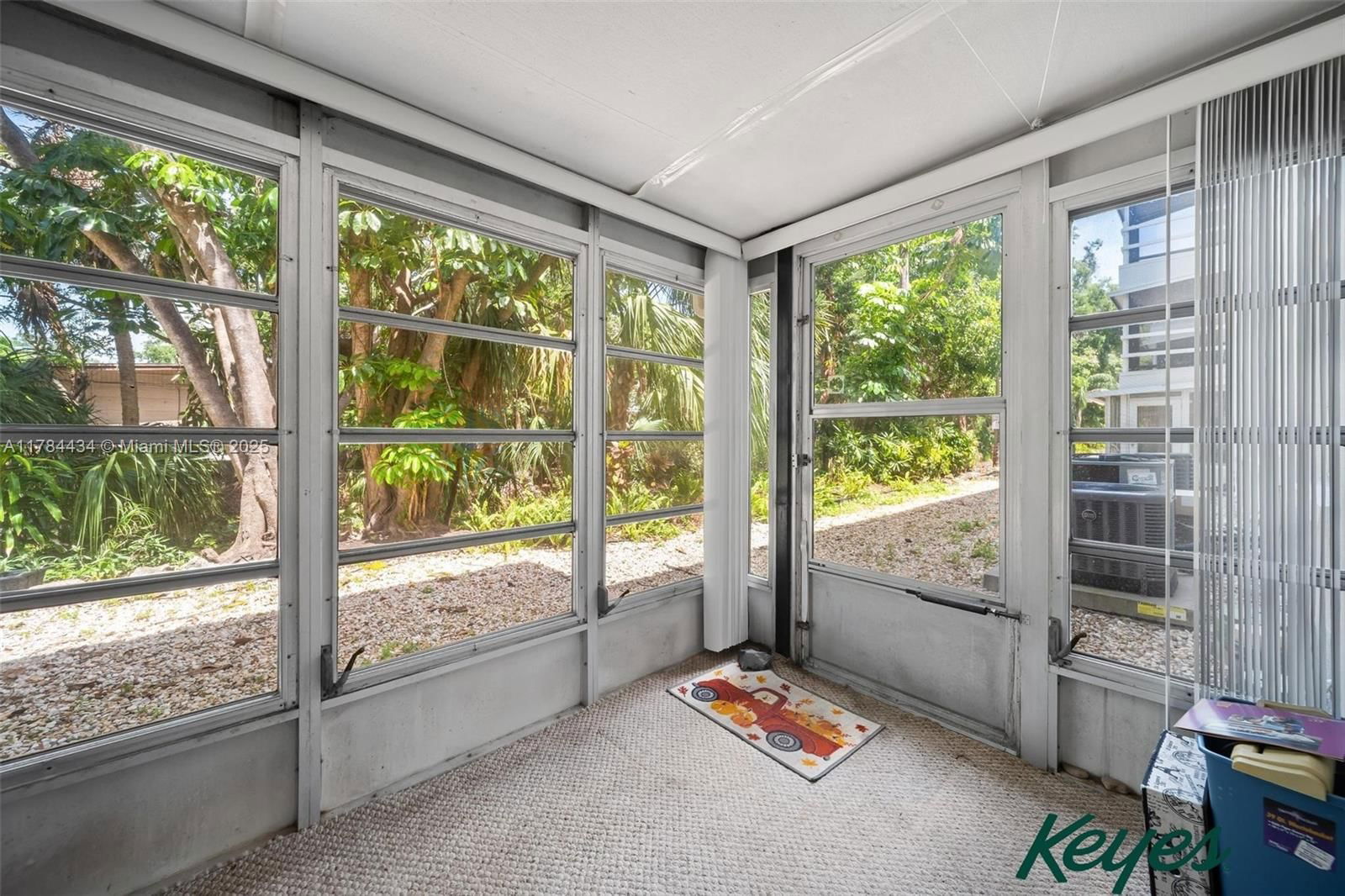 Real estate property located at 2113 Canal B2, Manatee, The Fourth Bayshore, Bradenton, FL