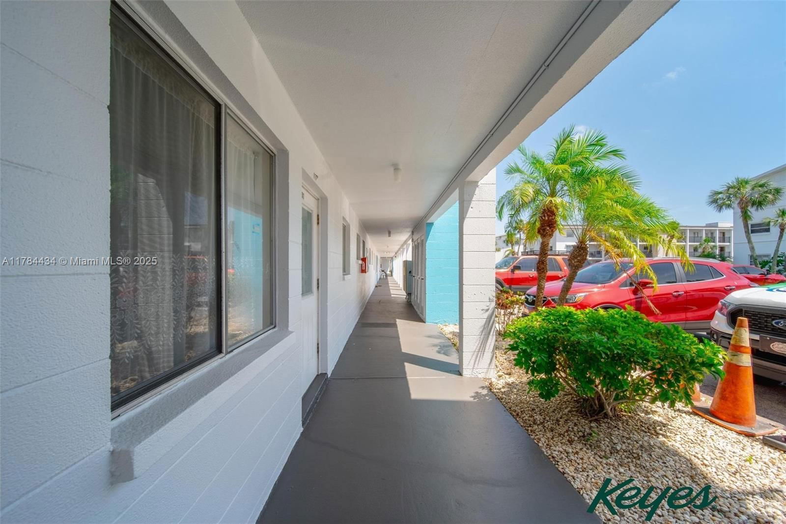 Real estate property located at 2113 Canal B2, Manatee, The Fourth Bayshore, Bradenton, FL