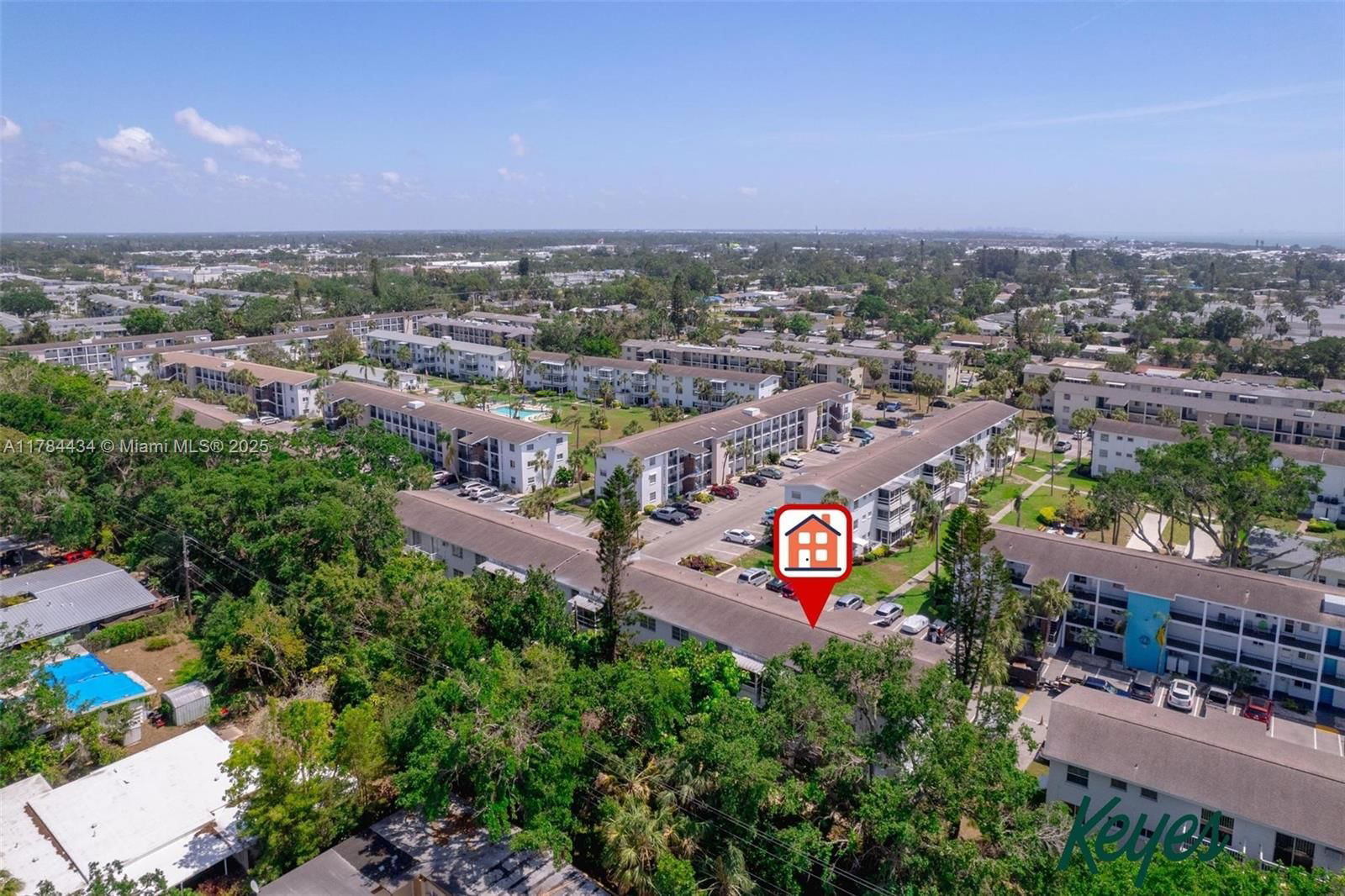 Real estate property located at 2113 Canal B2, Manatee, The Fourth Bayshore, Bradenton, FL