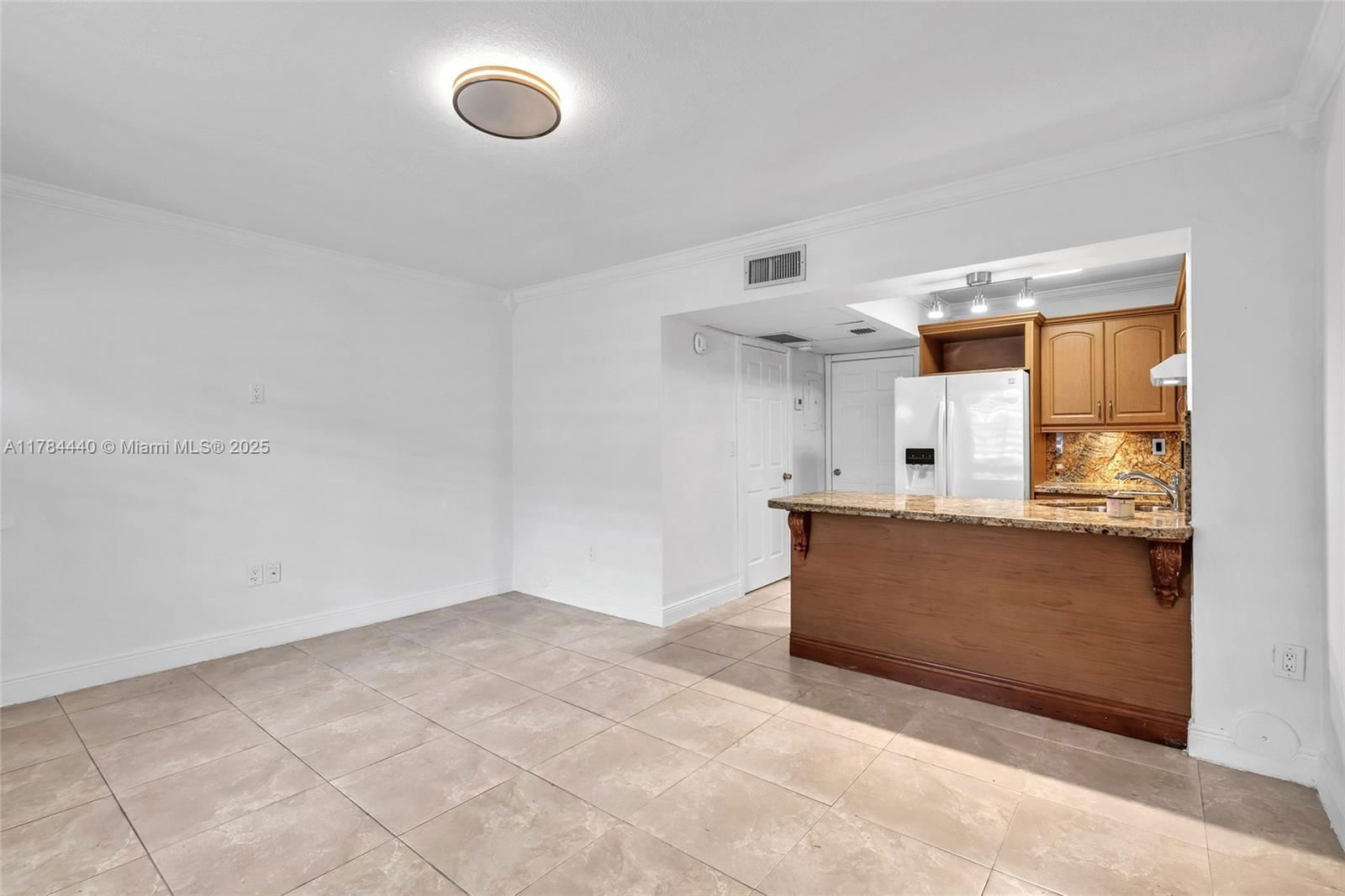 Real estate property located at 2170 60th St #16108, Miami-dade, Hialeah Club Villas Condo, Hialeah, FL