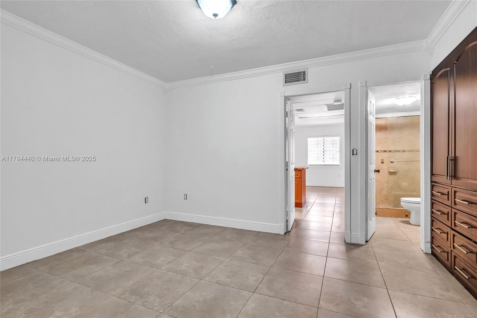 Real estate property located at 2170 60th St #16108, Miami-dade, Hialeah Club Villas Condo, Hialeah, FL