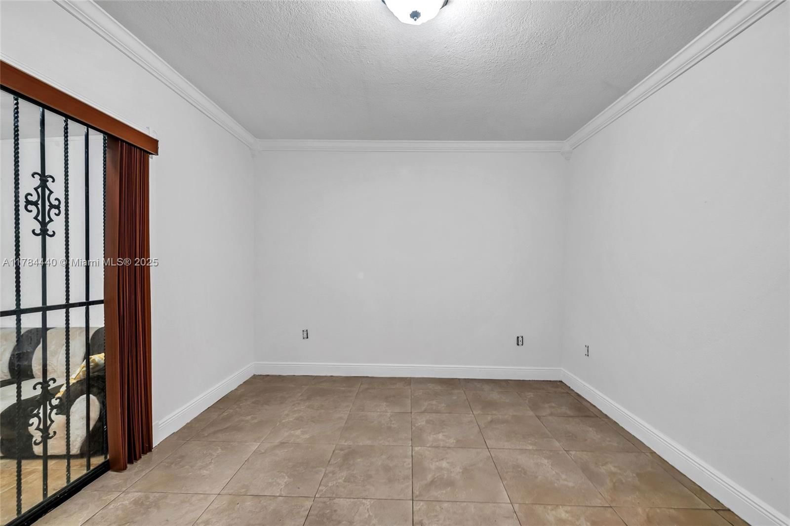 Real estate property located at 2170 60th St #16108, Miami-dade, Hialeah Club Villas Condo, Hialeah, FL