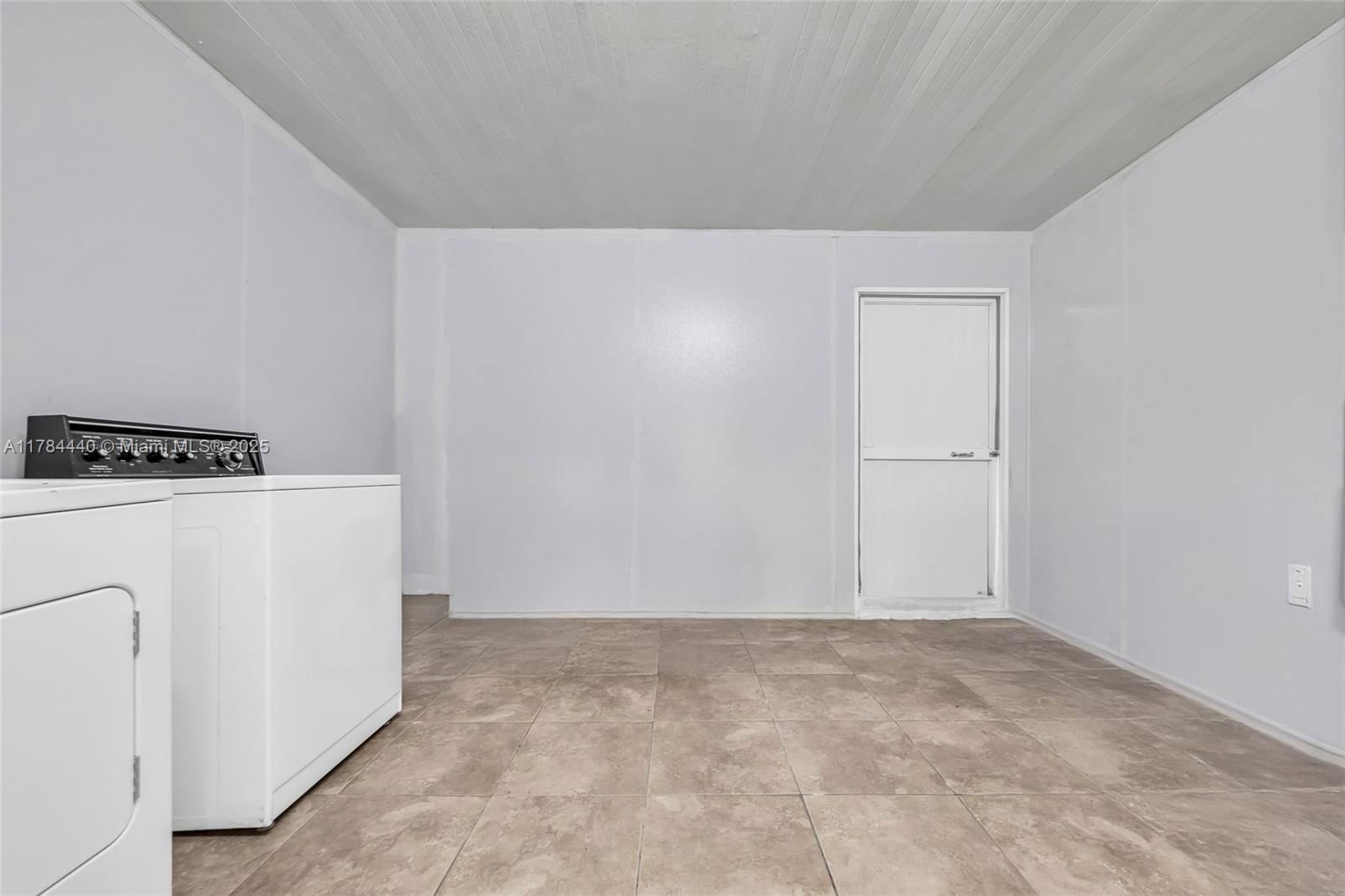 Real estate property located at 2170 60th St #16108, Miami-dade, Hialeah Club Villas Condo, Hialeah, FL