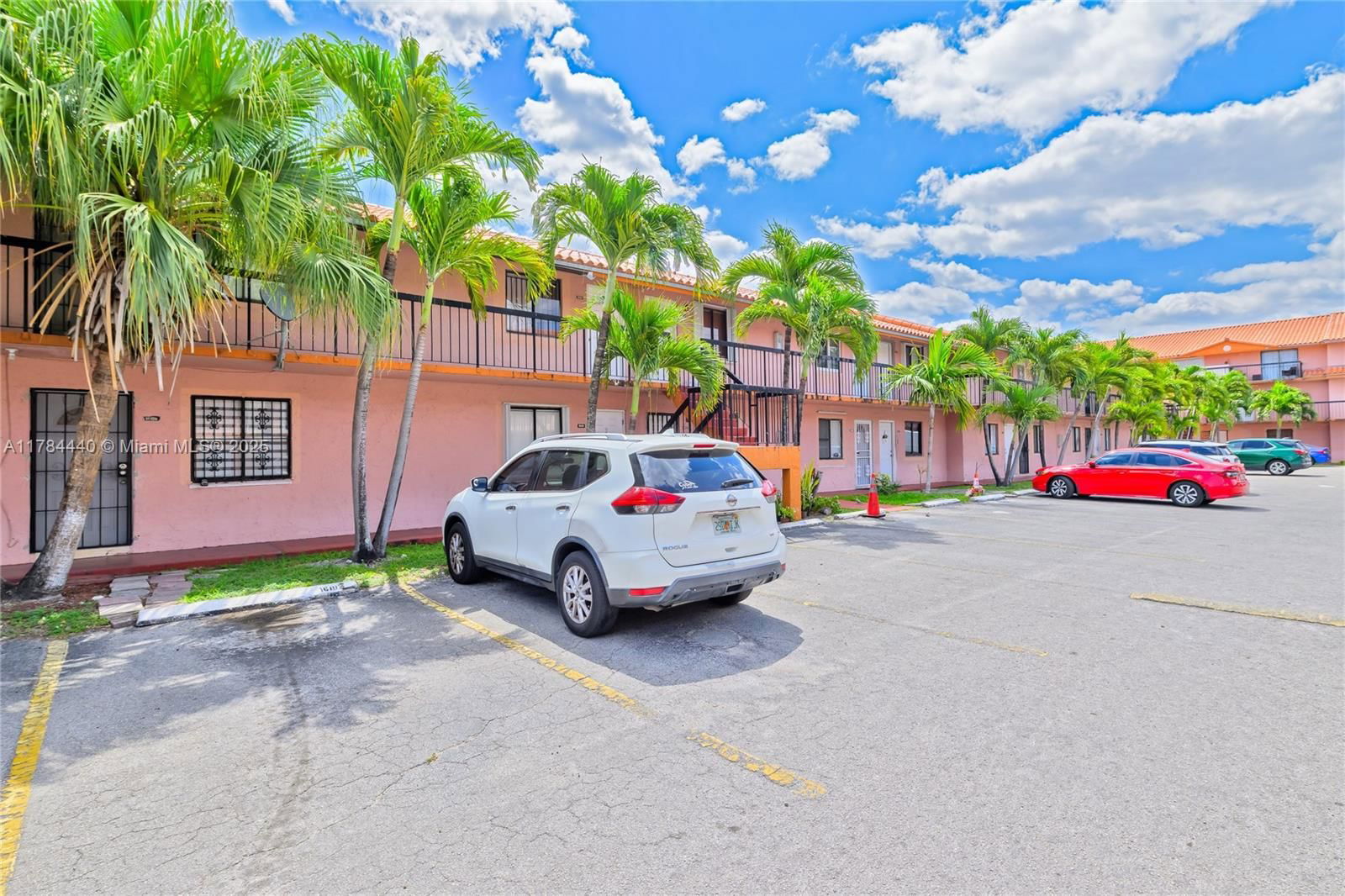 Real estate property located at 2170 60th St #16108, Miami-dade, Hialeah Club Villas Condo, Hialeah, FL