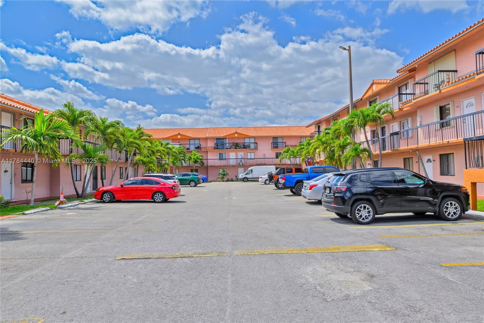 Real estate property located at 2170 60th St #16108, Miami-dade, Hialeah Club Villas Condo, Hialeah, FL