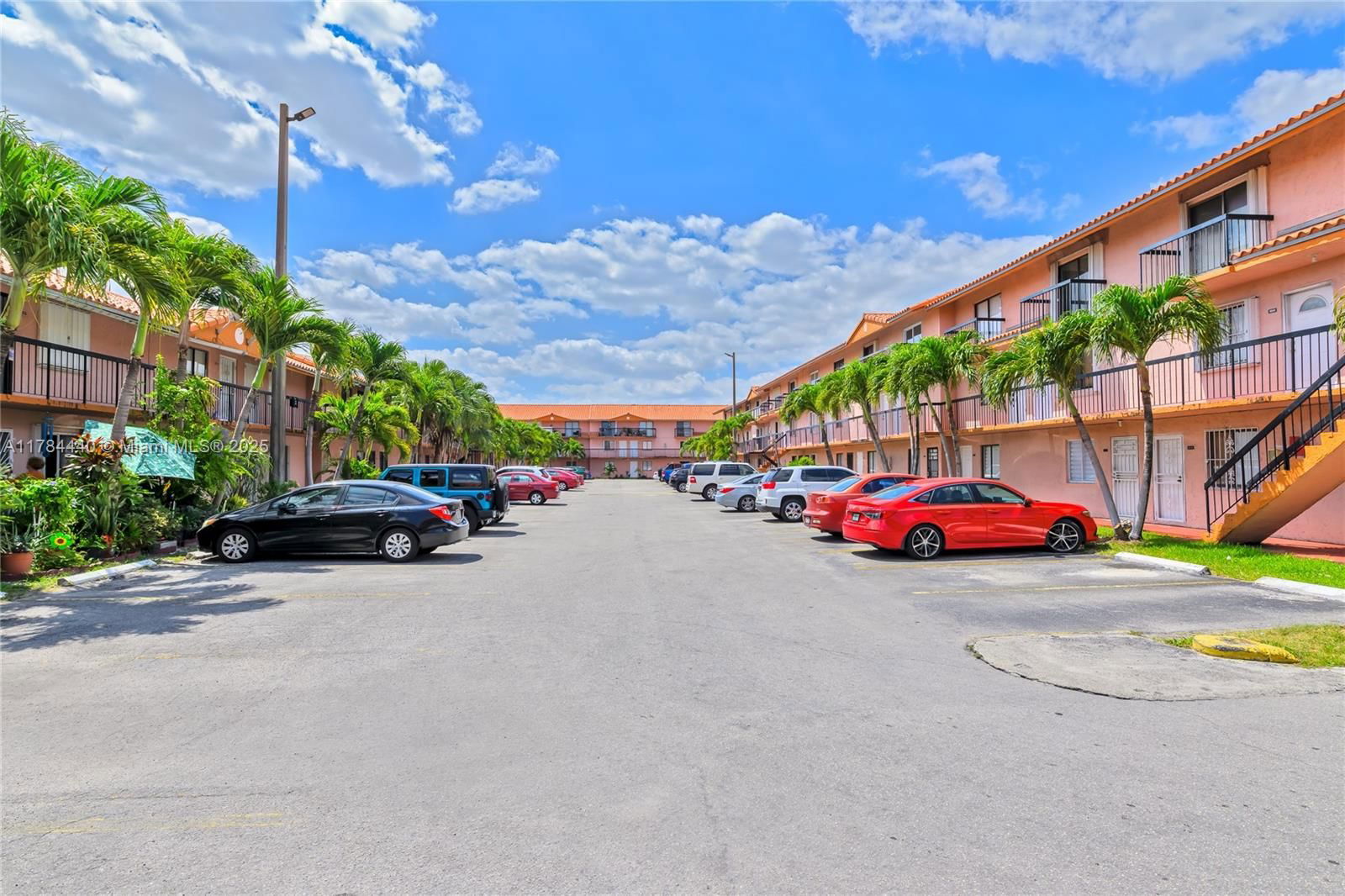 Real estate property located at 2170 60th St #16108, Miami-dade, Hialeah Club Villas Condo, Hialeah, FL
