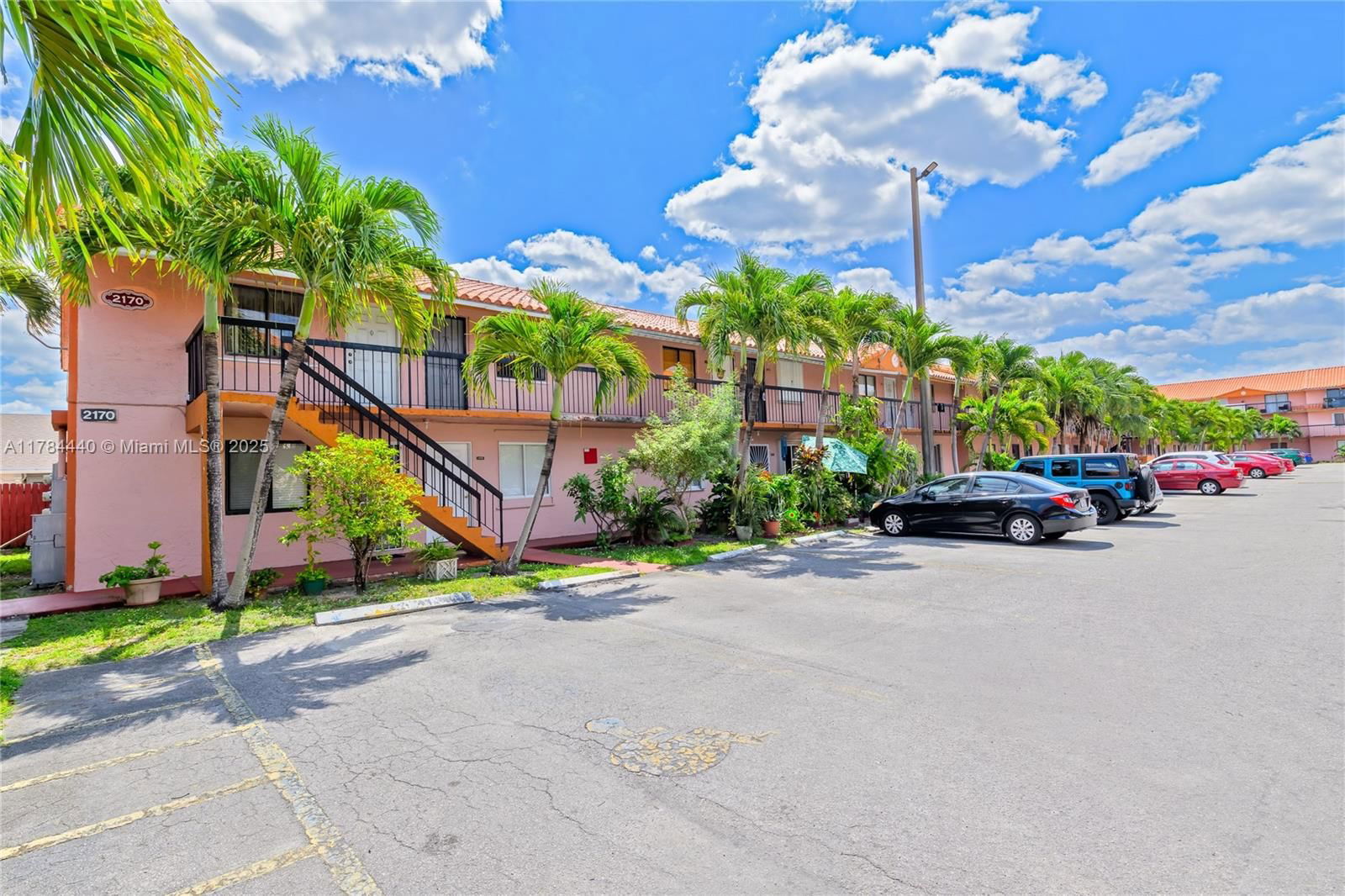 Real estate property located at 2170 60th St #16108, Miami-dade, Hialeah Club Villas Condo, Hialeah, FL