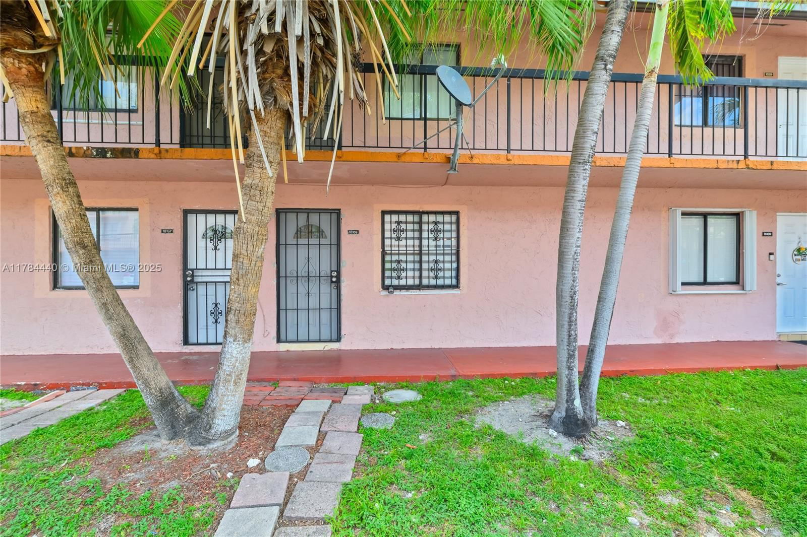 Real estate property located at 2170 60th St #16108, Miami-dade, Hialeah Club Villas Condo, Hialeah, FL