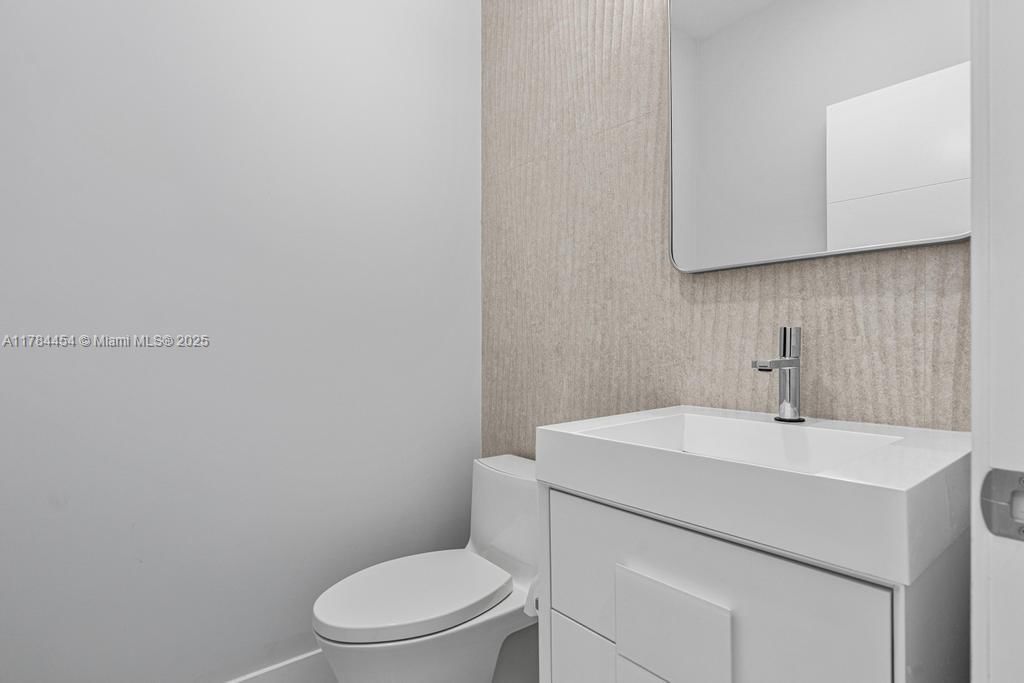 Real estate property located at 320 Florida Blvd, Miami-dade, Flagami Sec A, Miami, FL