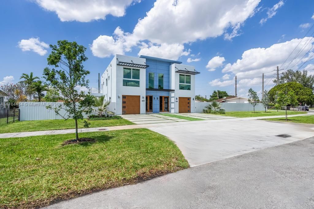 Real estate property located at 320 Florida Blvd, Miami-dade, Flagami Sec A, Miami, FL