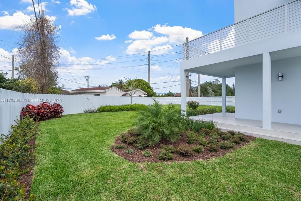 Real estate property located at 320 Florida Blvd, Miami-dade, Flagami Sec A, Miami, FL