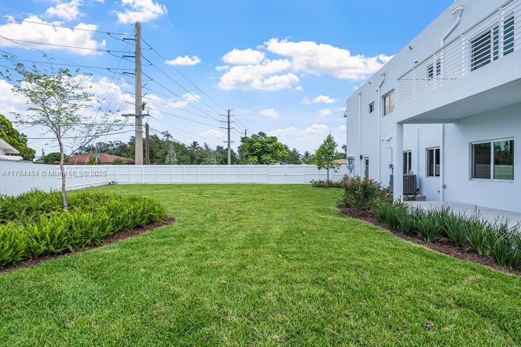 Real estate property located at 320 Florida Blvd, Miami-dade, Flagami Sec A, Miami, FL
