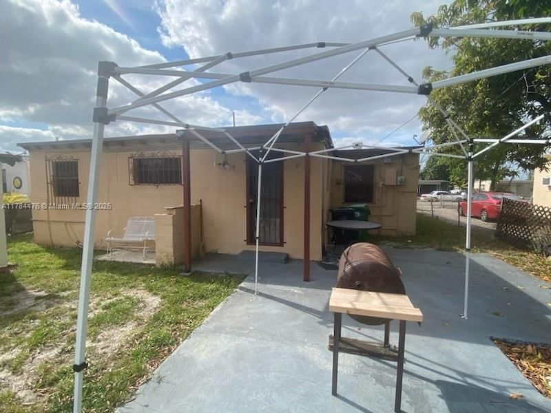 Real estate property located at 2330 Rutland St, Miami-dade, Magnolia Gardens Consolid, Opa-Locka, FL