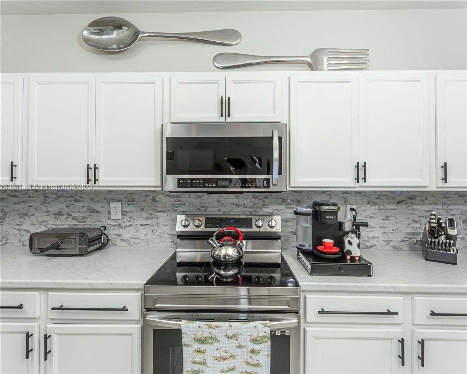 Real estate property located at 25217 114th Ct, Miami-dade, Coco Palm Estates, Homestead, FL