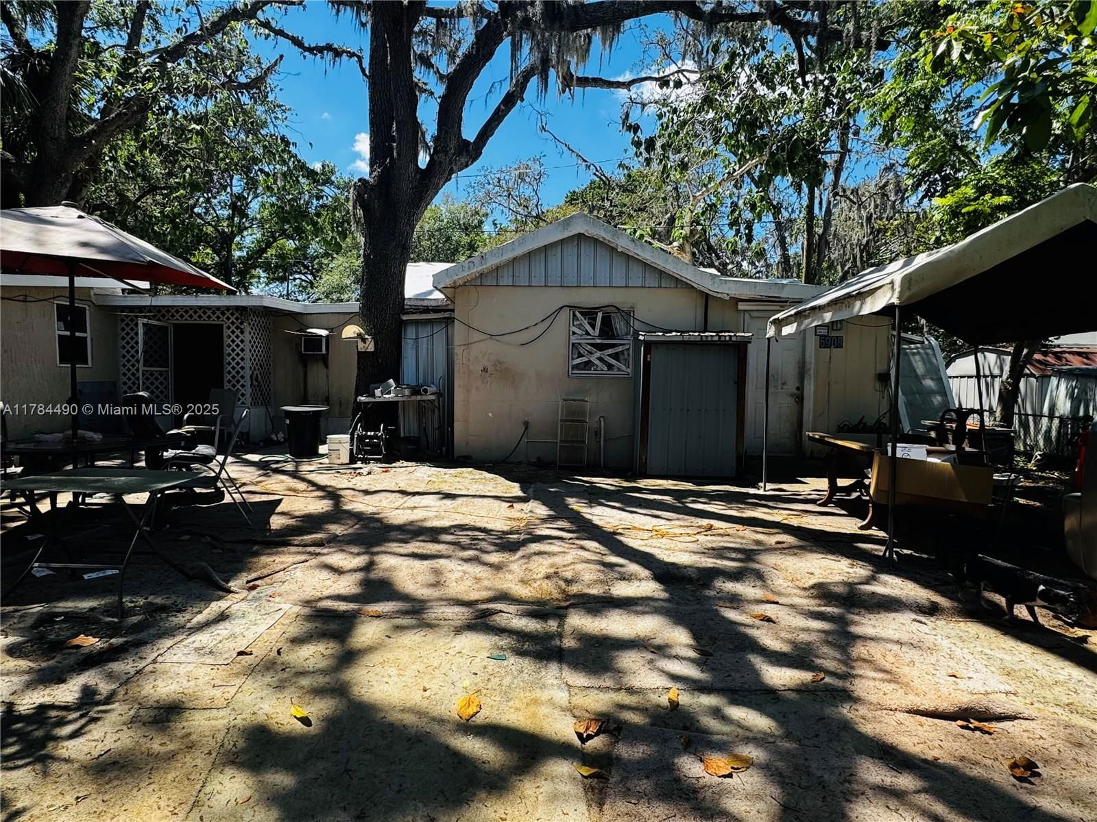 Real estate property located at 6908 17 ST, Hillsborough, Riverbend Manor, Tampa, FL