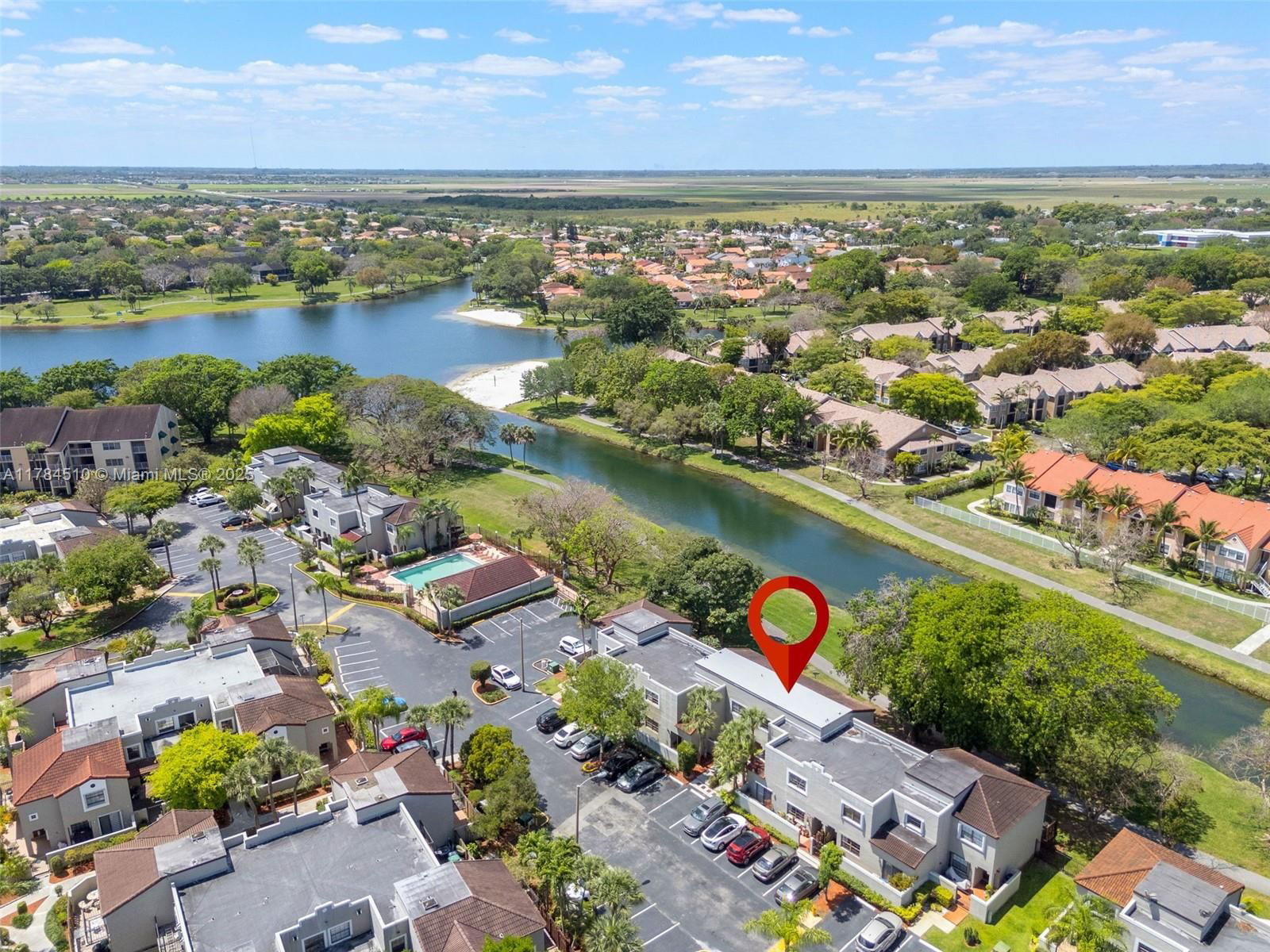 Real estate property located at 10450 154th Ct Unit 4, Miami-dade, Palm Point Sec 2, Miami, FL