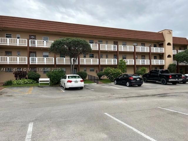 Real estate property located at 9350 Sunrise Lakes Blvd #109, Broward, Sunrise Lakes 98 Condo, Sunrise, FL
