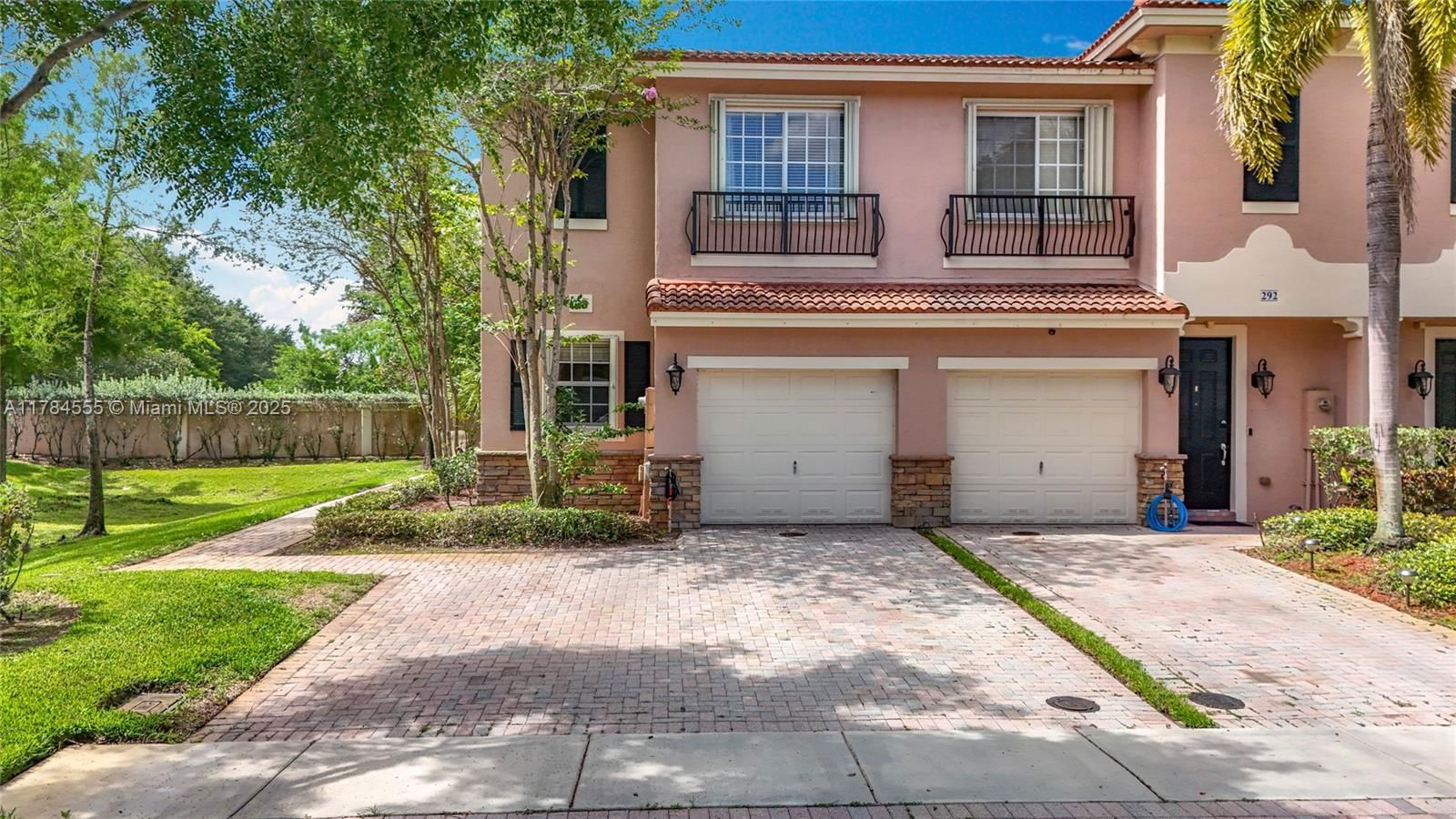 Real estate property located at 294 Las Brisas Cir, Broward, Las Brisas At Sunrise, Sunrise, FL