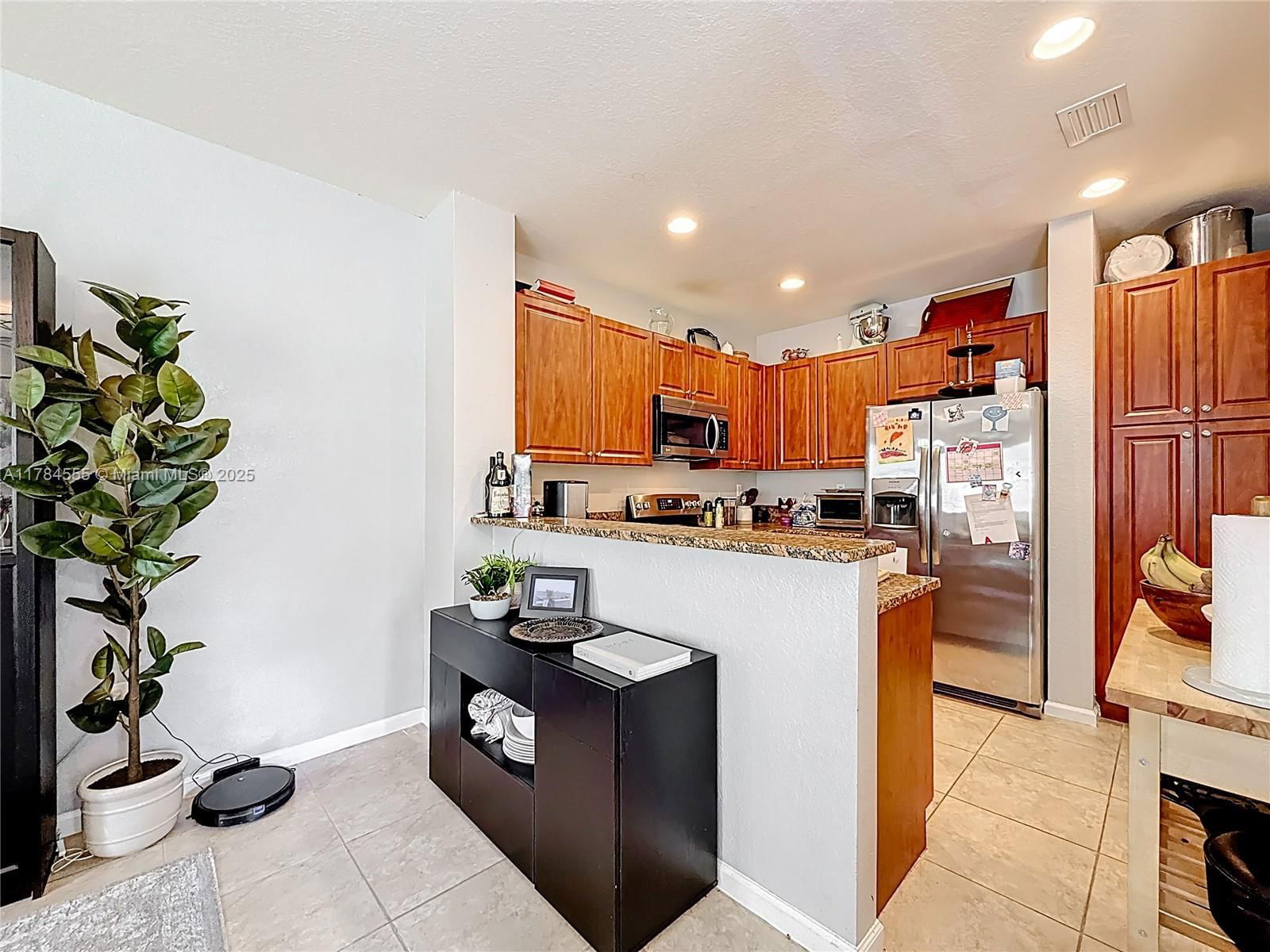 Real estate property located at 294 Las Brisas Cir, Broward, Las Brisas At Sunrise, Sunrise, FL