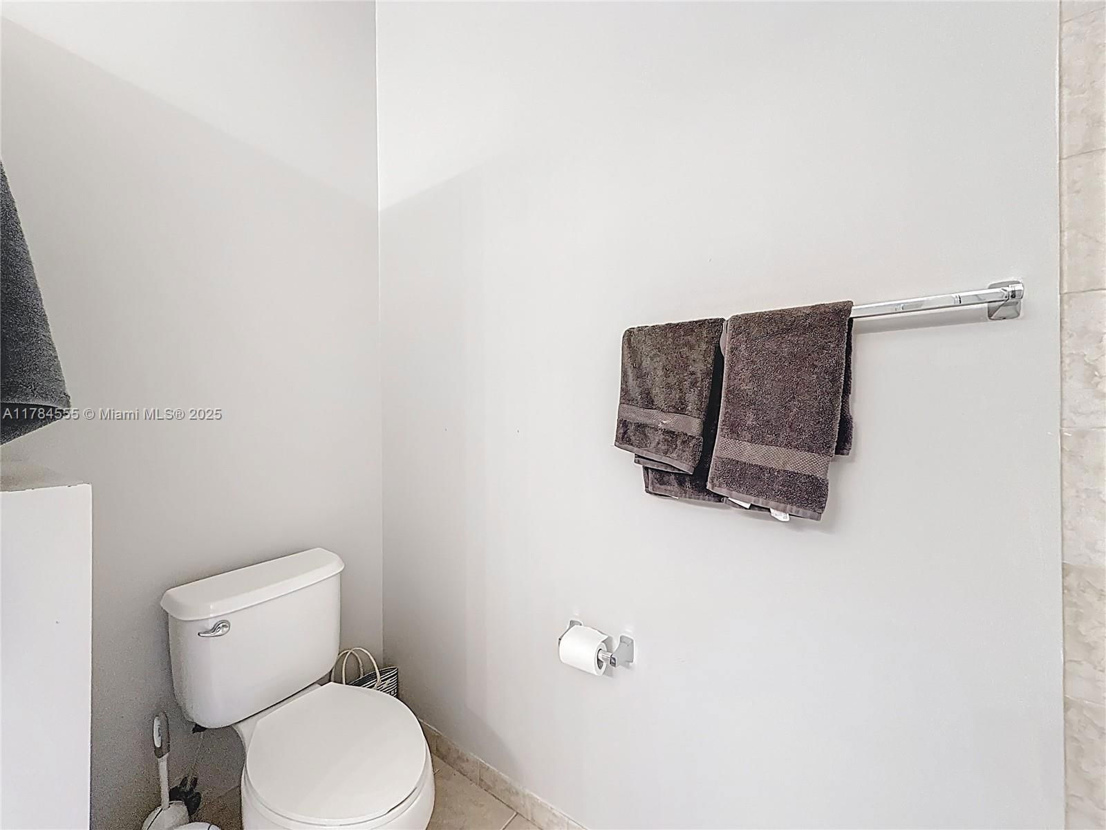 Real estate property located at 294 Las Brisas Cir, Broward, Las Brisas At Sunrise, Sunrise, FL
