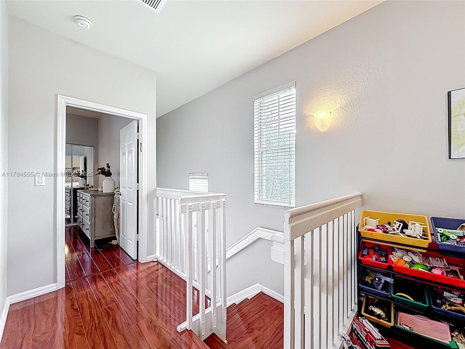 Real estate property located at 294 Las Brisas Cir, Broward, Las Brisas At Sunrise, Sunrise, FL