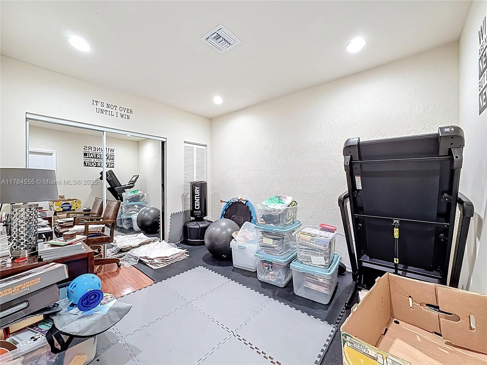 Real estate property located at 294 Las Brisas Cir, Broward, Las Brisas At Sunrise, Sunrise, FL