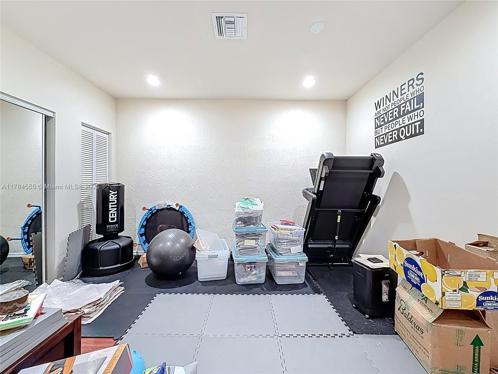 Real estate property located at 294 Las Brisas Cir, Broward, Las Brisas At Sunrise, Sunrise, FL