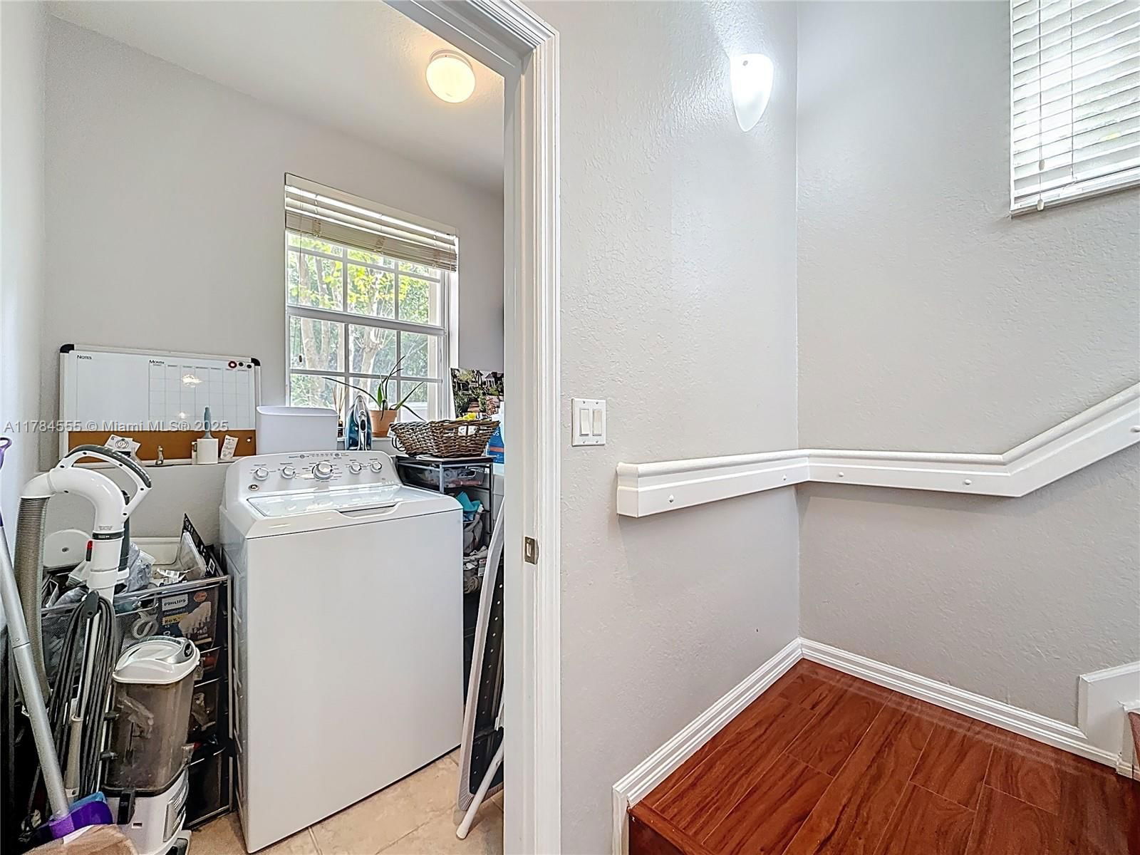 Real estate property located at 294 Las Brisas Cir, Broward, Las Brisas At Sunrise, Sunrise, FL