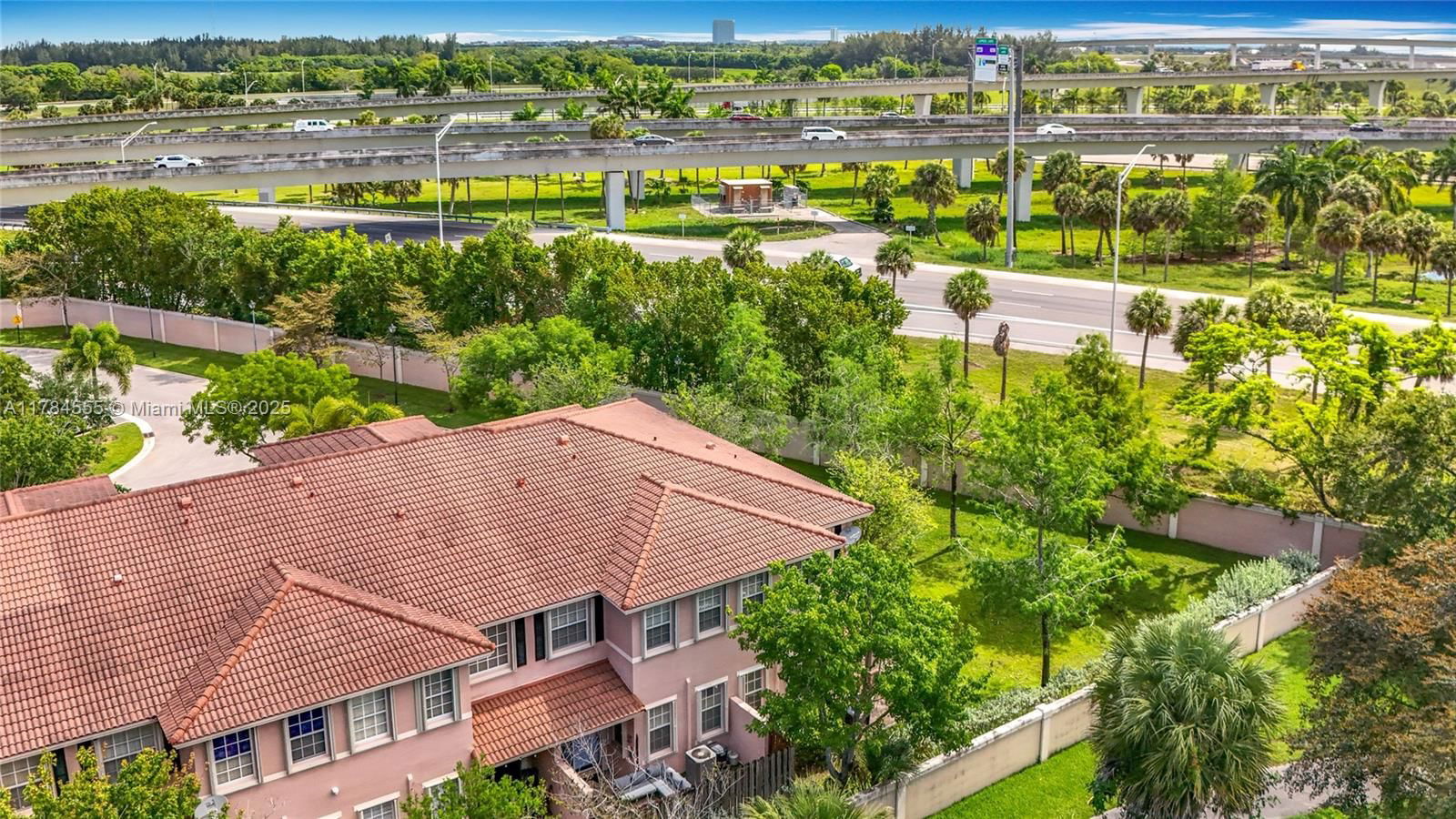 Real estate property located at 294 Las Brisas Cir, Broward, Las Brisas At Sunrise, Sunrise, FL