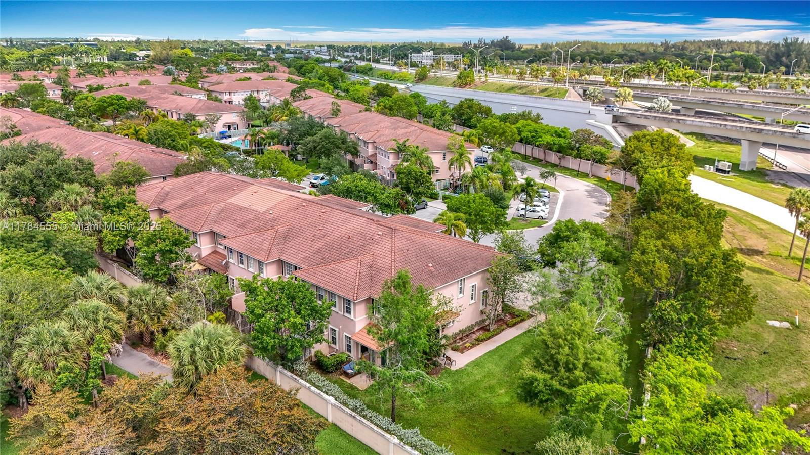Real estate property located at 294 Las Brisas Cir, Broward, Las Brisas At Sunrise, Sunrise, FL