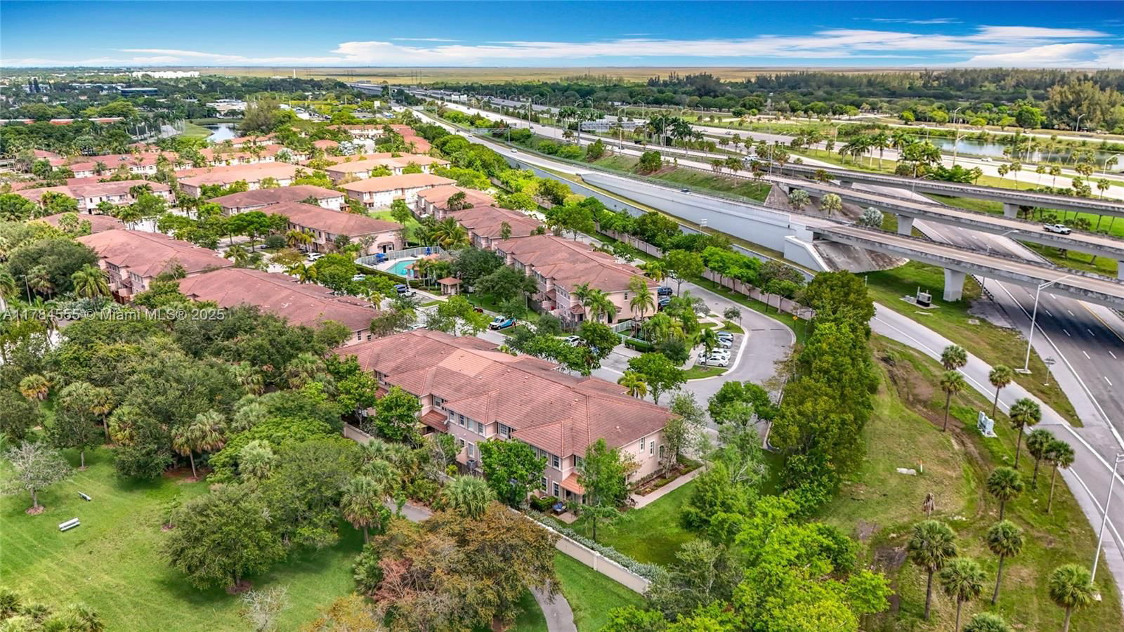 Real estate property located at 294 Las Brisas Cir, Broward, Las Brisas At Sunrise, Sunrise, FL