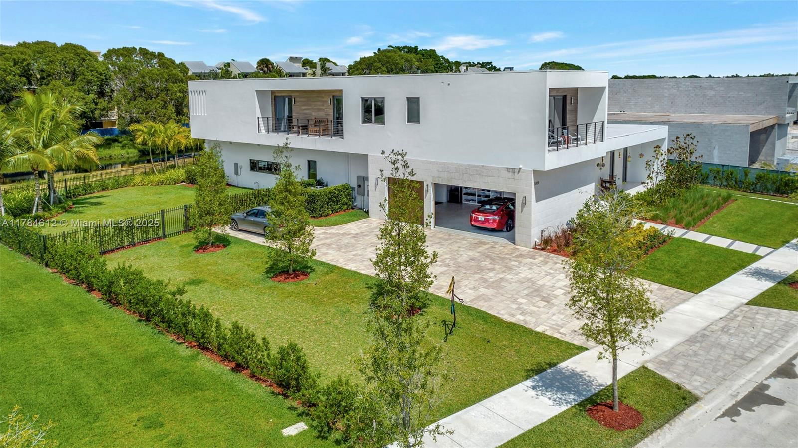 Real estate property located at 16709 Botaniko Dr, Broward, Weston Estates, Weston, FL