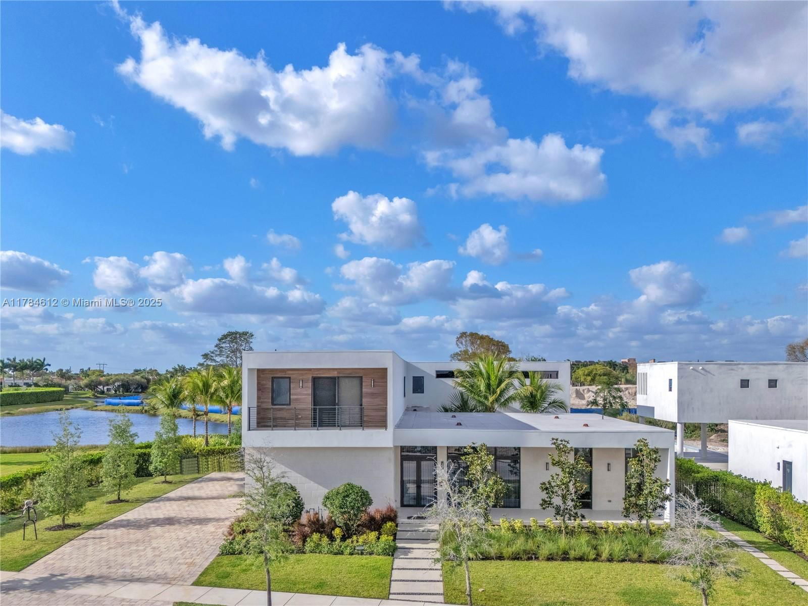 Real estate property located at 16709 Botaniko Dr, Broward, Weston Estates, Weston, FL