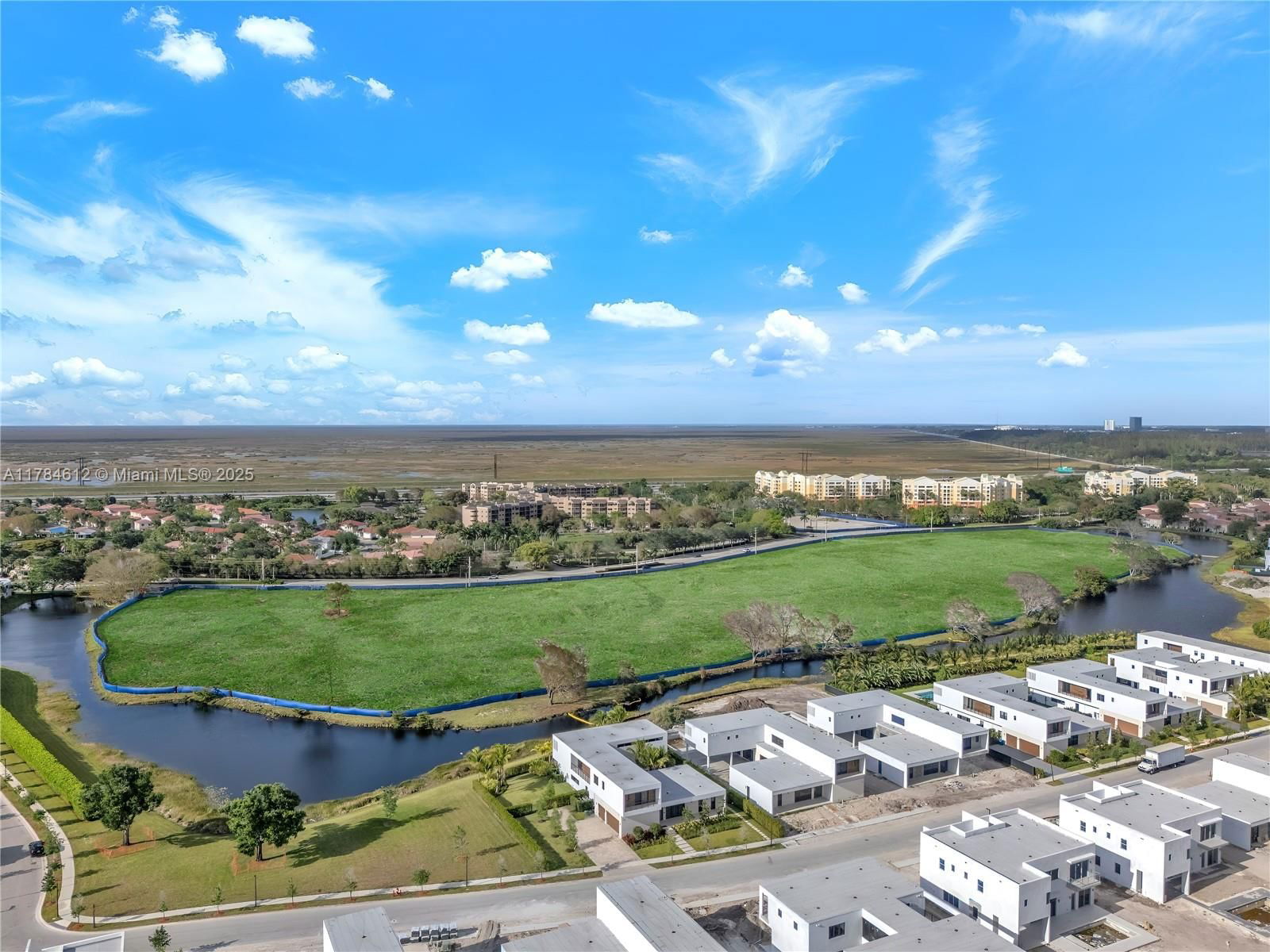 Real estate property located at 16709 Botaniko Dr, Broward, Weston Estates, Weston, FL