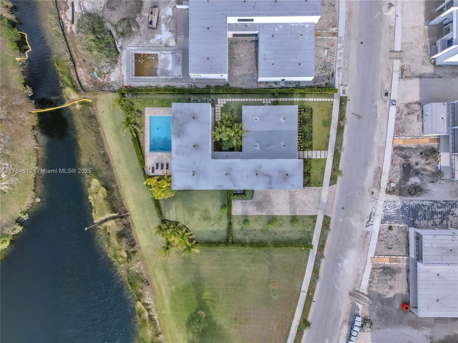 Real estate property located at 16709 Botaniko Dr, Broward, Weston Estates, Weston, FL