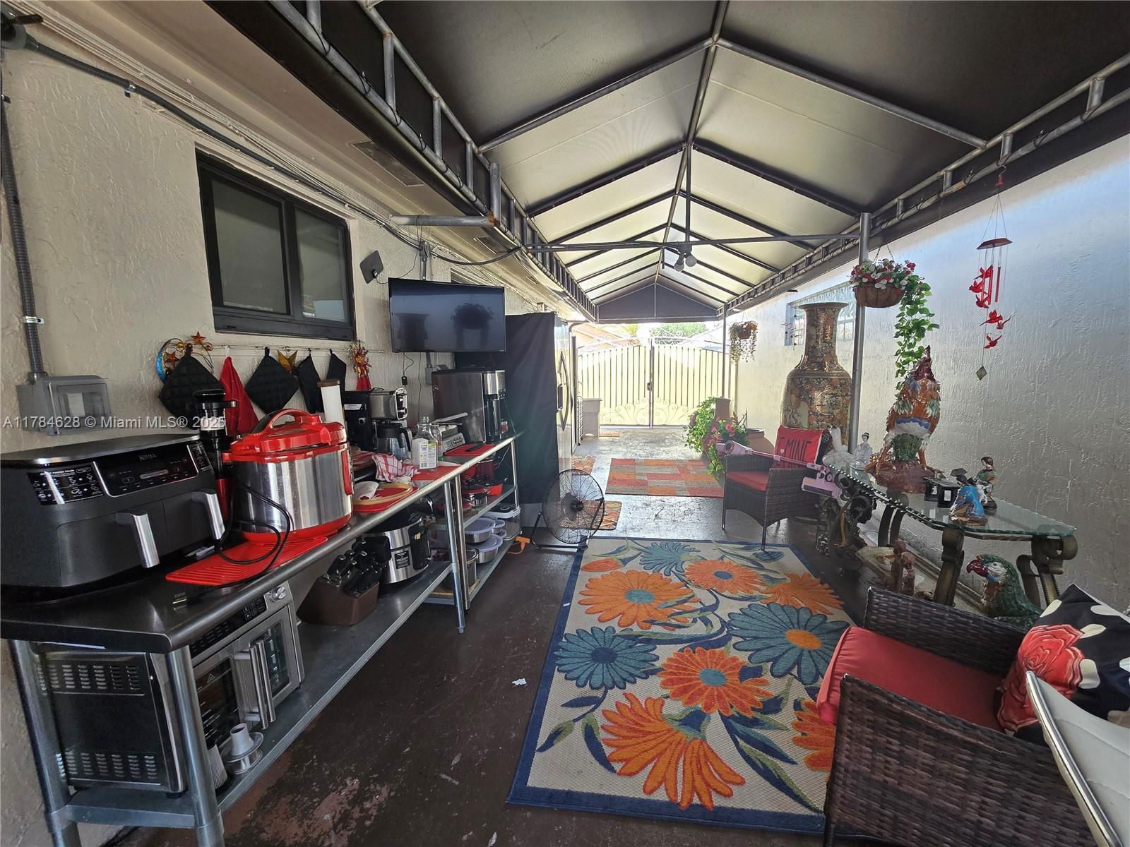 Real estate property located at 7418 32nd Ct, Miami-dade, Christys 5th Addn, Hialeah, FL