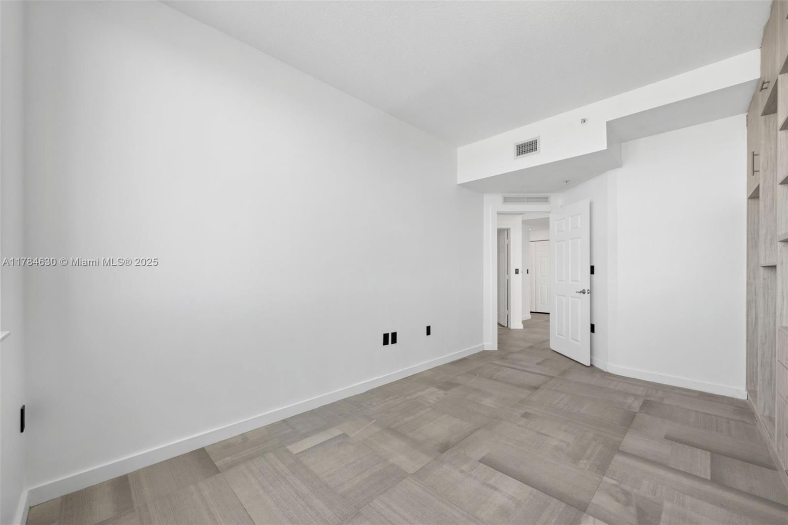 Real estate property located at 1745 Hallandale Beach Blvd PH05W, Broward, Duo Condominium West, Hallandale Beach, FL