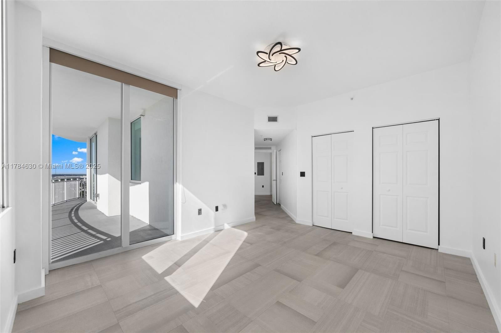 Real estate property located at 1745 Hallandale Beach Blvd PH05W, Broward, Duo Condominium West, Hallandale Beach, FL