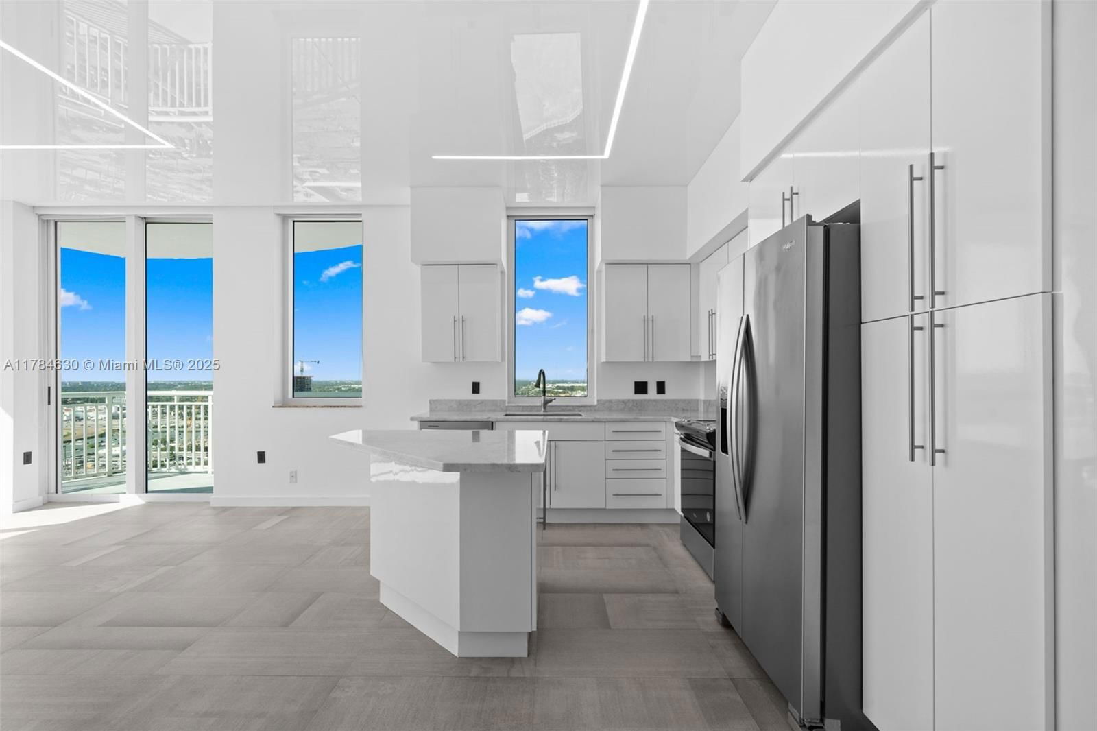 Real estate property located at 1745 Hallandale Beach Blvd PH05W, Broward, Duo Condominium West, Hallandale Beach, FL