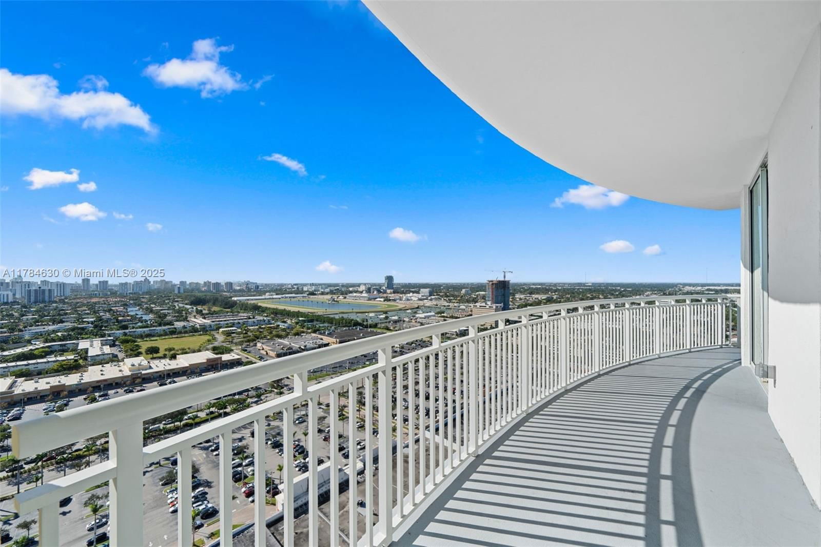 Real estate property located at 1745 Hallandale Beach Blvd PH05W, Broward, Duo Condominium West, Hallandale Beach, FL