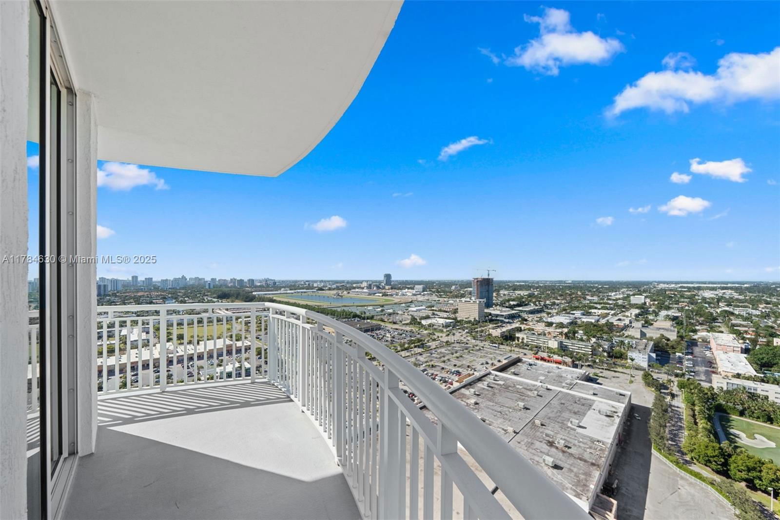 Real estate property located at 1745 Hallandale Beach Blvd PH05W, Broward, Duo Condominium West, Hallandale Beach, FL